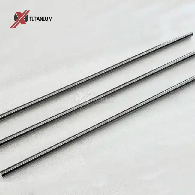 Tige en titane de 4.5 mm x 66 mm